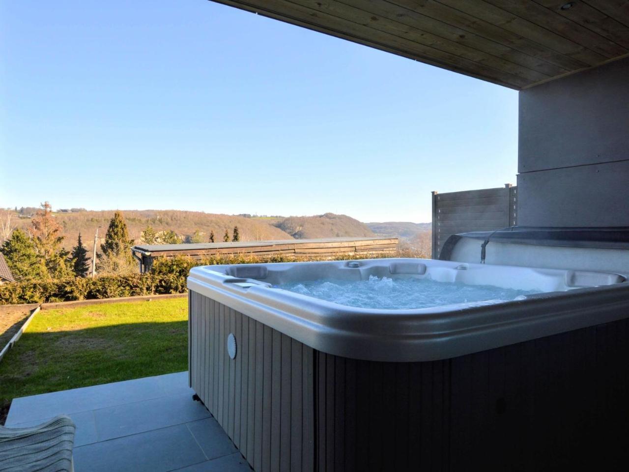 Luxurious In With Sauna Holiday home